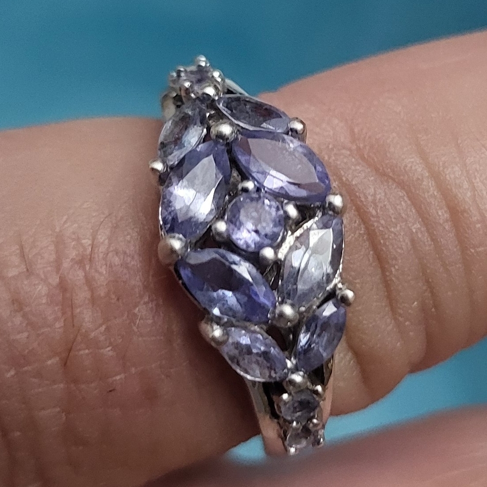 925 SS Stauer Tanzanite Ring with Intricate Craftmanship